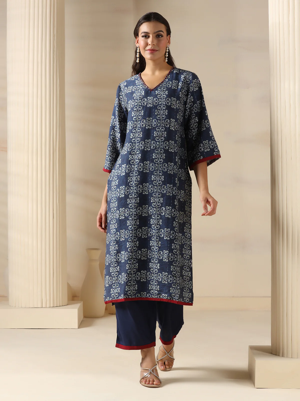 Women Muslin Navy Blue Abstract Print Kurta Comfort Pant Dupatta